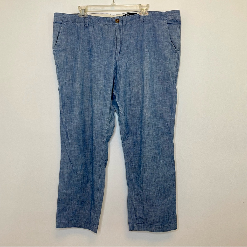 Gap Chambray Capris
